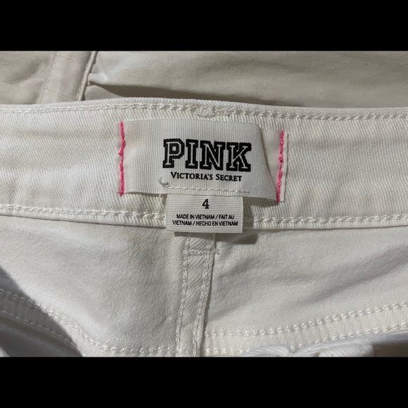 White shorts - Picture 4 of 4